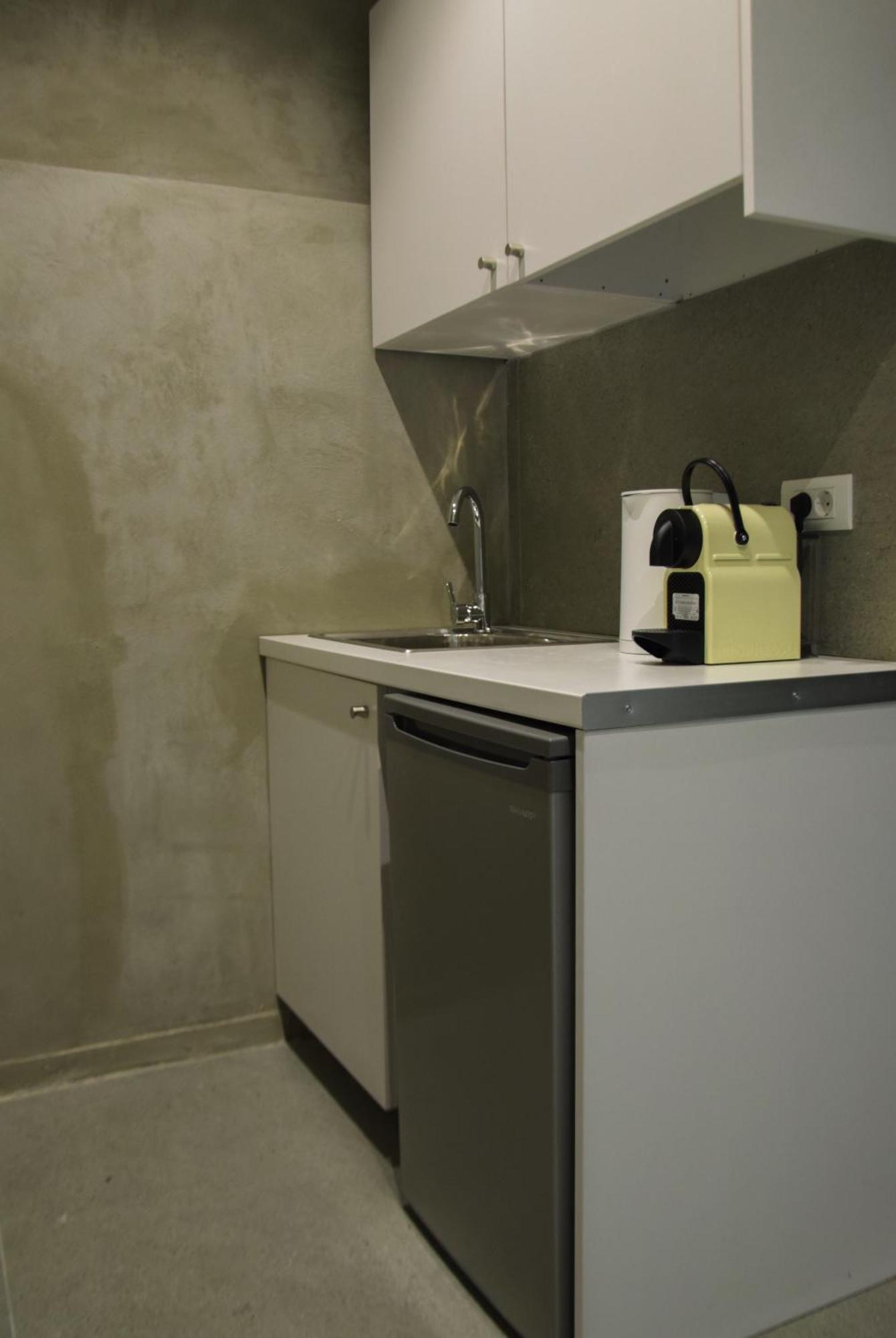 אתונה 99 Adrianou Apartments מראה חיצוני תמונה