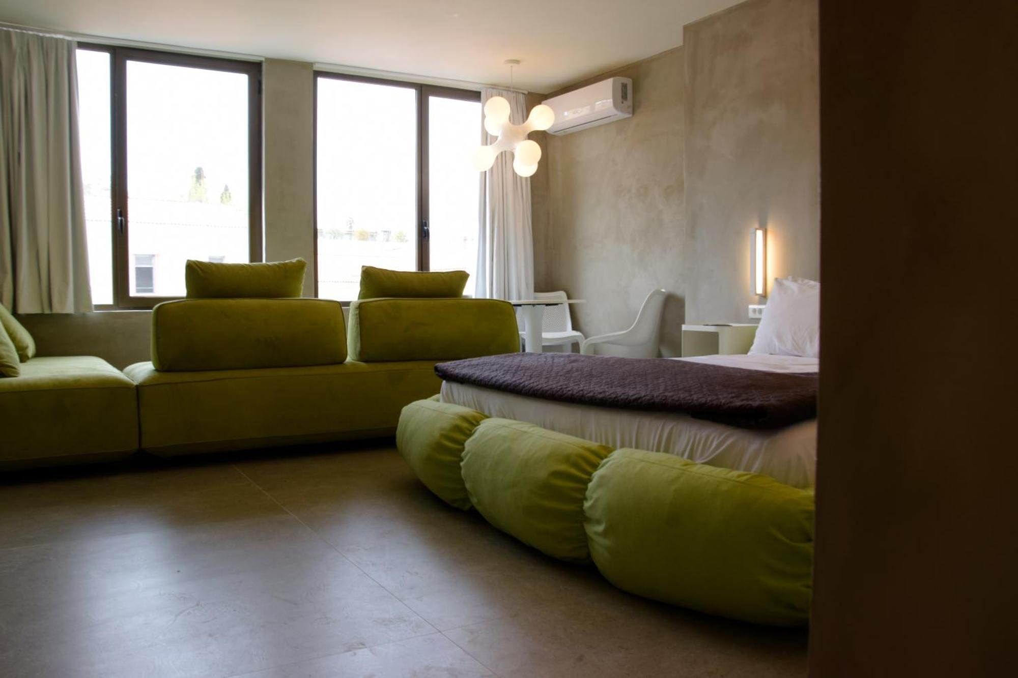 אתונה 99 Adrianou Apartments מראה חיצוני תמונה