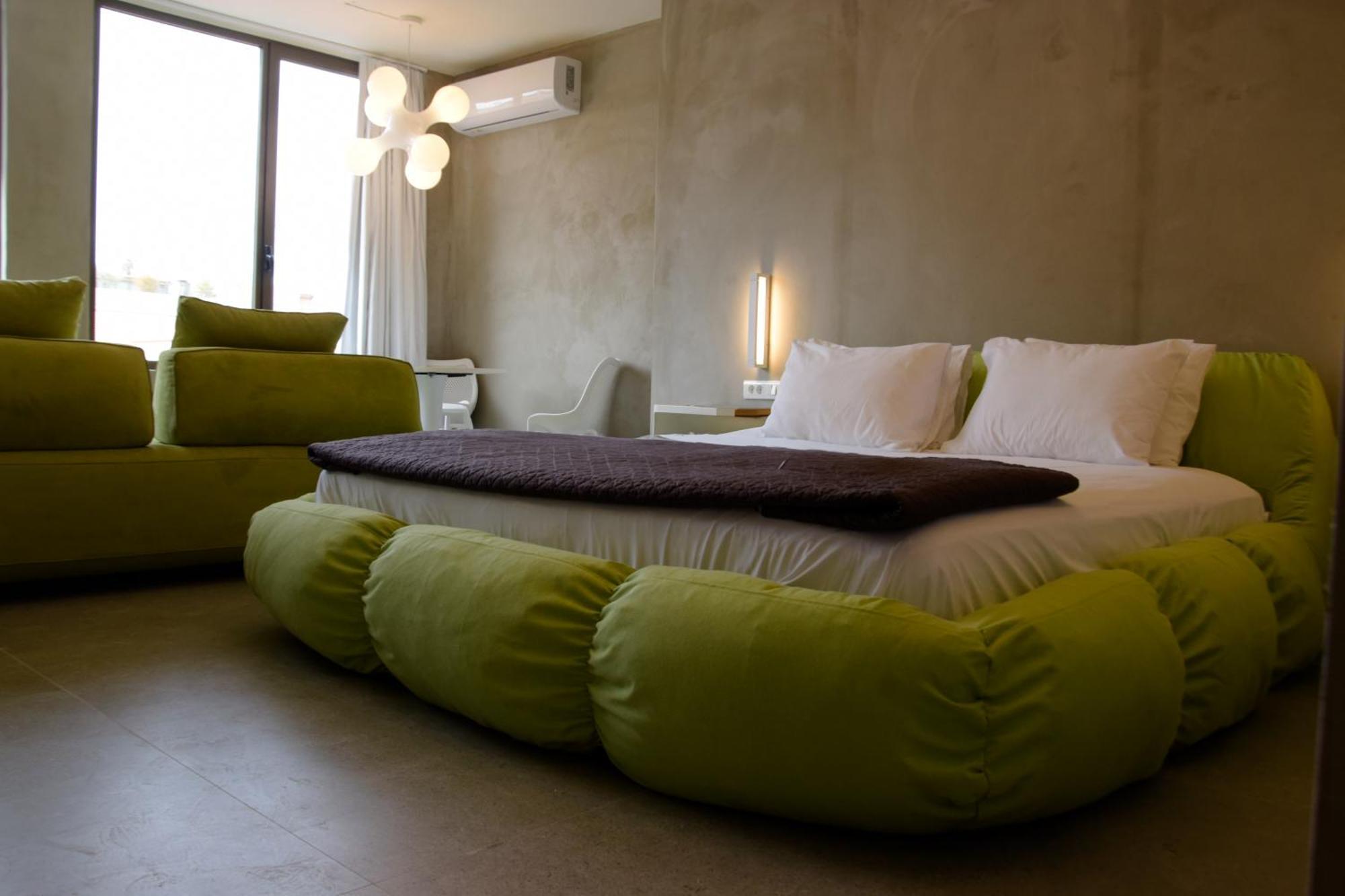 אתונה 99 Adrianou Apartments מראה חיצוני תמונה